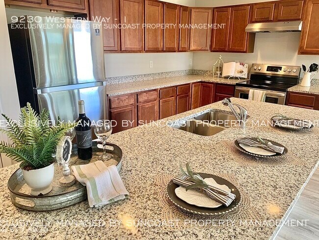 Foto del edificio - Waterfront View!! 2Bd/2Ba Apartment Home o...