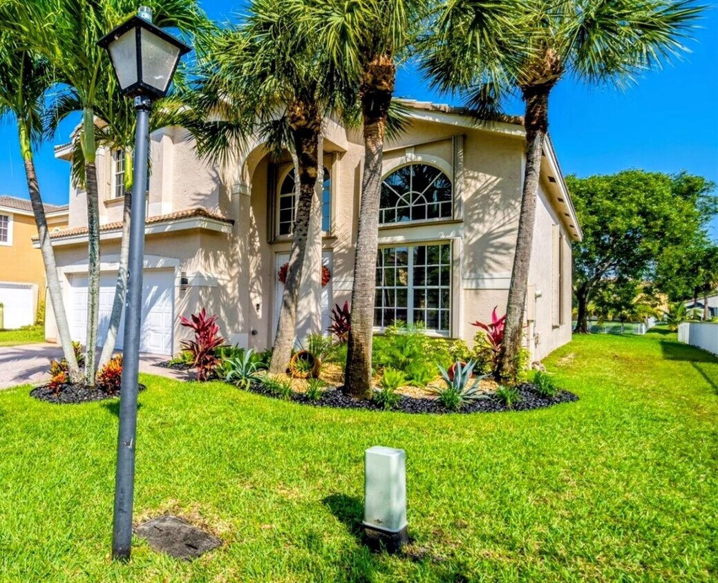 Foto principal - 13118 SW 45th Dr