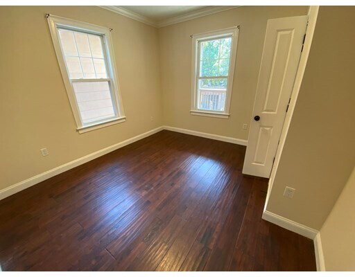 Foto del edificio - 75 Ruthven St