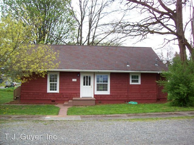 Building Photo - 2 br, 1 bath House - 1126 Mellen St.