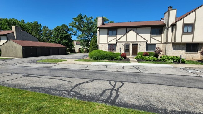 Building Photo - 5291 Wood Run Blvd