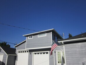 Building Photo - 118 15th St