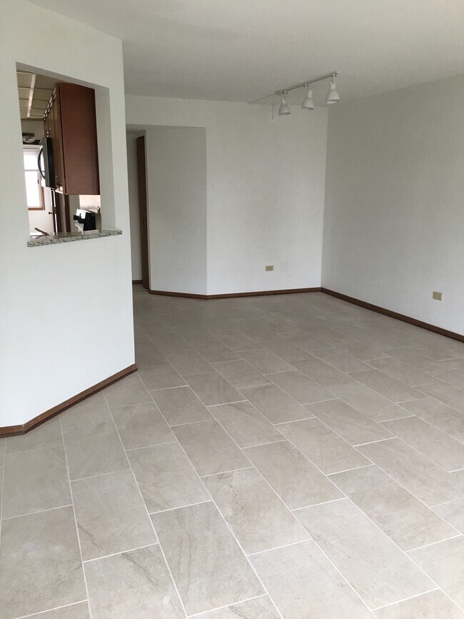 Building Photo - 1235 Harding Ave