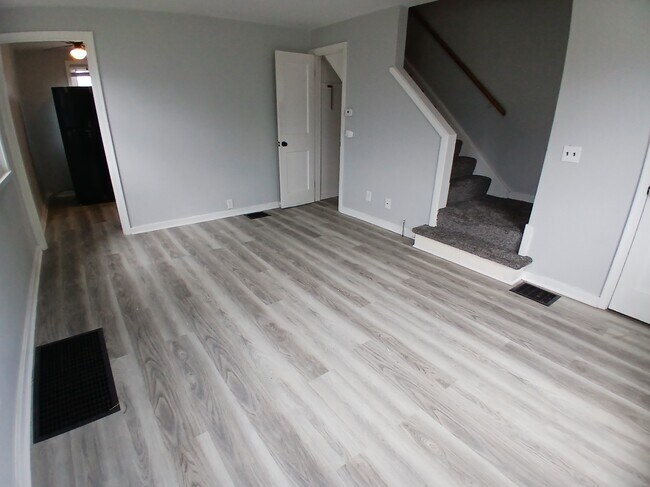 Foto del edificio - Milpine Garden Townhomes