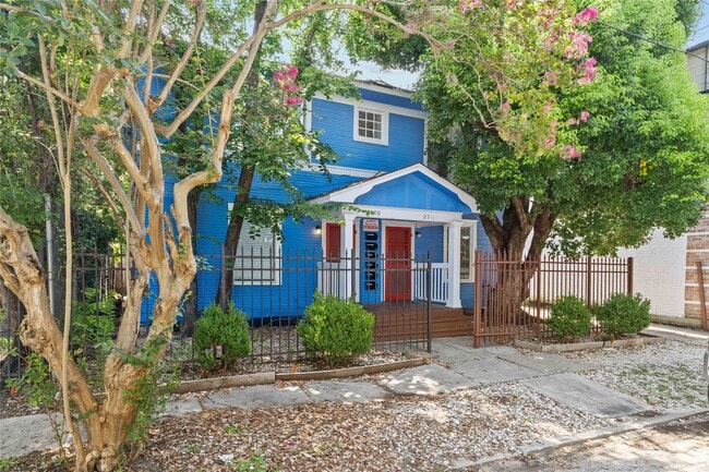 Building Photo - 2509 Whitney St