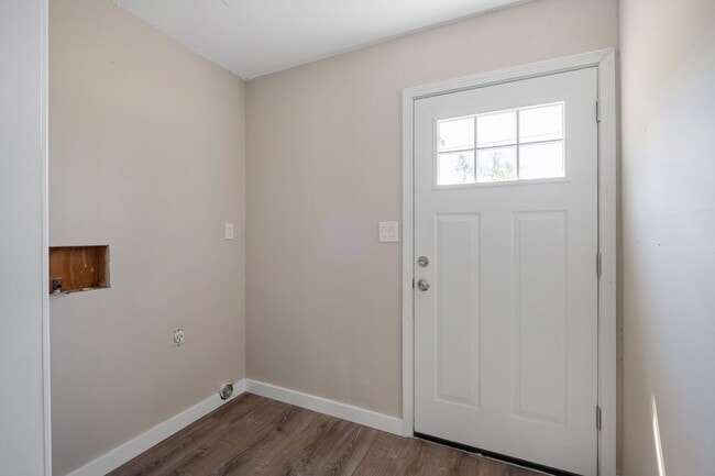 Building Photo - Your Dream Farmhouse Awaits in Elroy