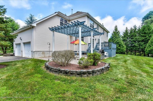 Foto del edificio - 15 Monterey Ct