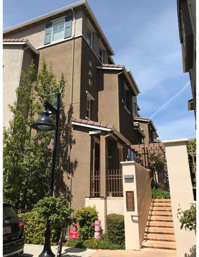 55 Bettencourt Way Unit 55, Milpitas, CA 95035 Condo for Rent in Milpitas, CA