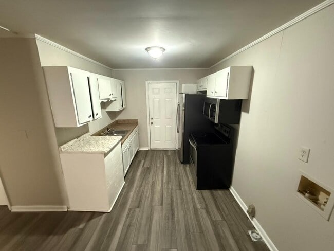 Photo - 3015 Batavia St Apartment