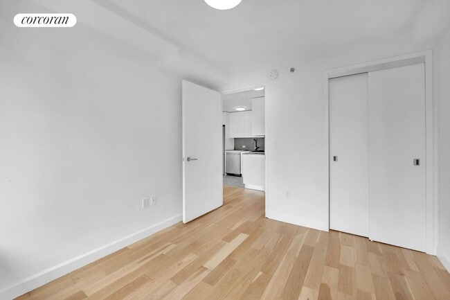 Building Photo - 111 E 115th St