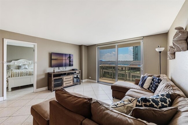 Photo - 6039 Collins Ave Apartment