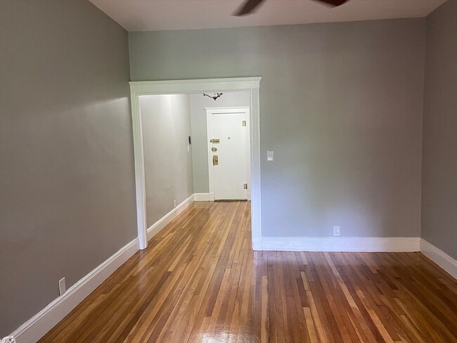 Building Photo - 25 Mount Hood Rd