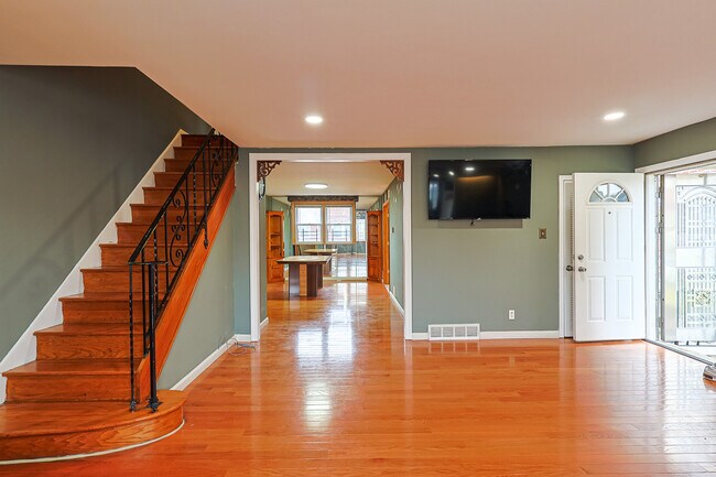 Foto del edificio - 2421 Vista St