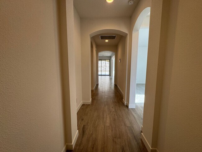 Building Photo - Brand New Laughlin Ranch 3 BR 2Ba Golf Com...
