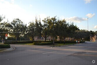 Building Photo - 1008 SW 147th Ave
