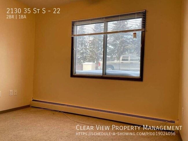 Building Photo - 2 Bedroom Apartment – All Utilities Included!
