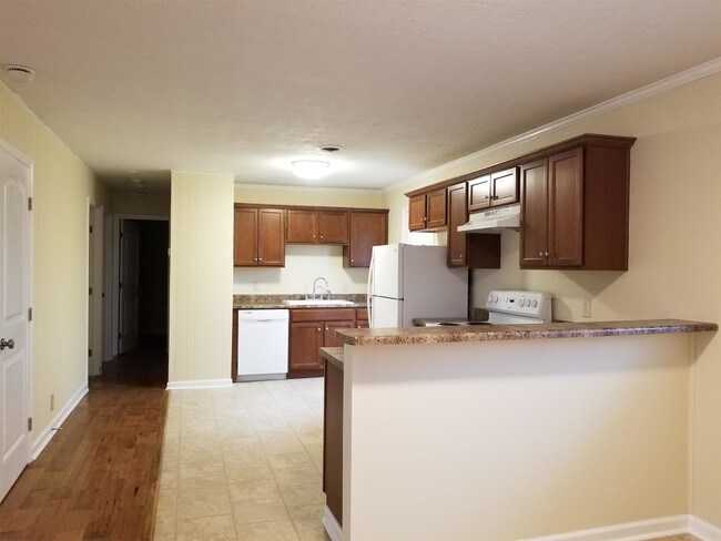 Building Photo - 173 Flat Ridge Rd