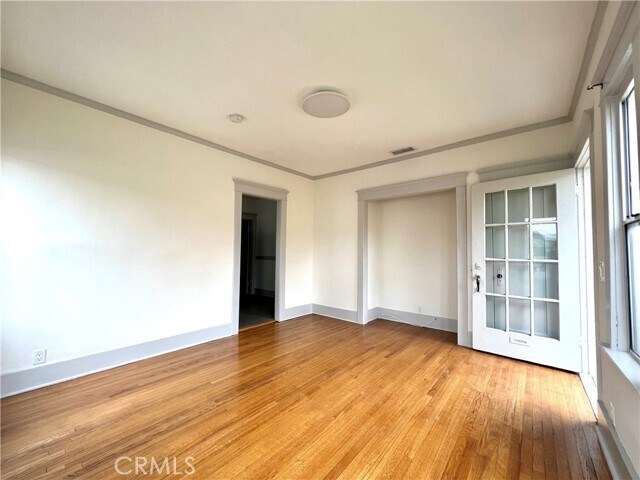 Foto del edificio - 1343 Portia St