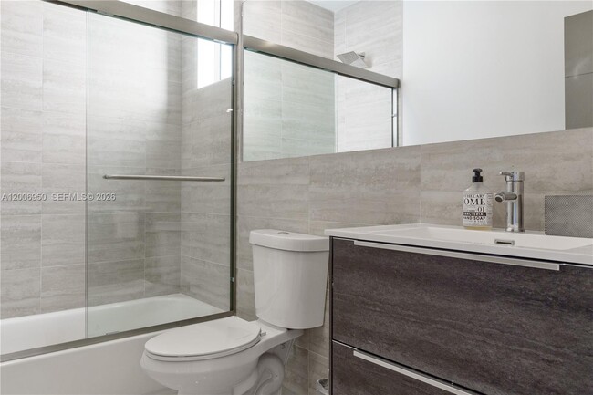 Foto del edificio - 2889 SW 33rd Ave