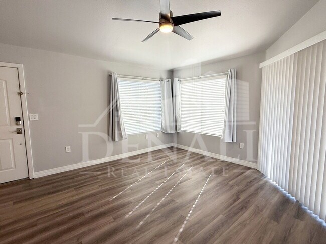 Foto del edificio - 4848 N 36th St