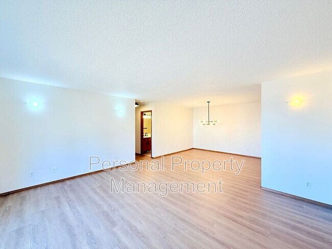 Foto del edificio - 5011 NE 129th Ave