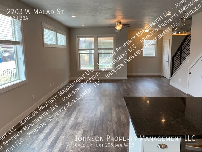 Building Photo - 2703 W Malad St