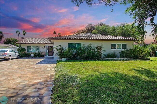 Foto del edificio - 8964 NW 2nd St