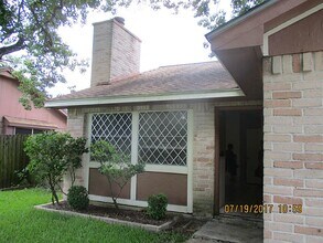 Building Photo - 18719 Lippizaner Dr