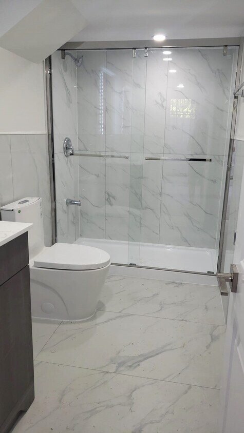 Photo principale - 142 Settlers Rd E