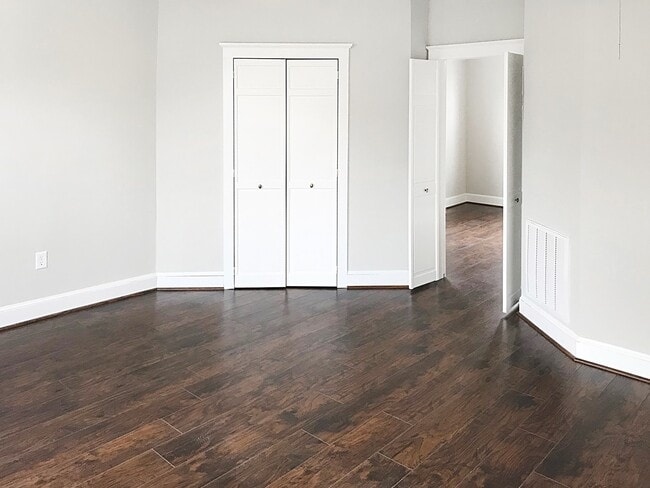 Foto del edificio - 404 W 27th St