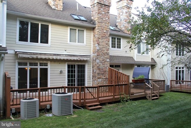 Building Photo - 88 Highpoint Dr