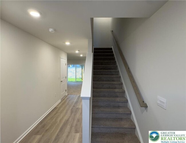Building Photo - 8209 Brodie Ct