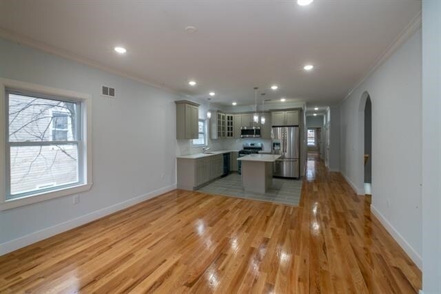 Foto del edificio - 170 Webster Ave