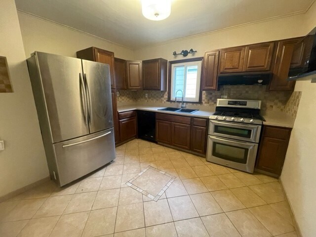 Kitchen - 308 Choate Ave