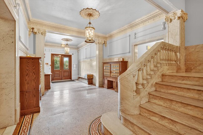 Foto del edificio - Available Now! Beautiful 1 Bedroom Off U S...