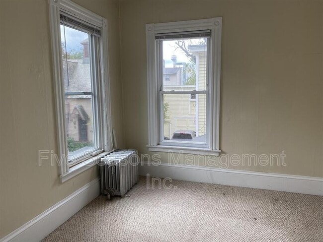 Foto del edificio - 21 Lafayette Pl