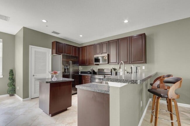 Foto del edificio - 136 Regions Way