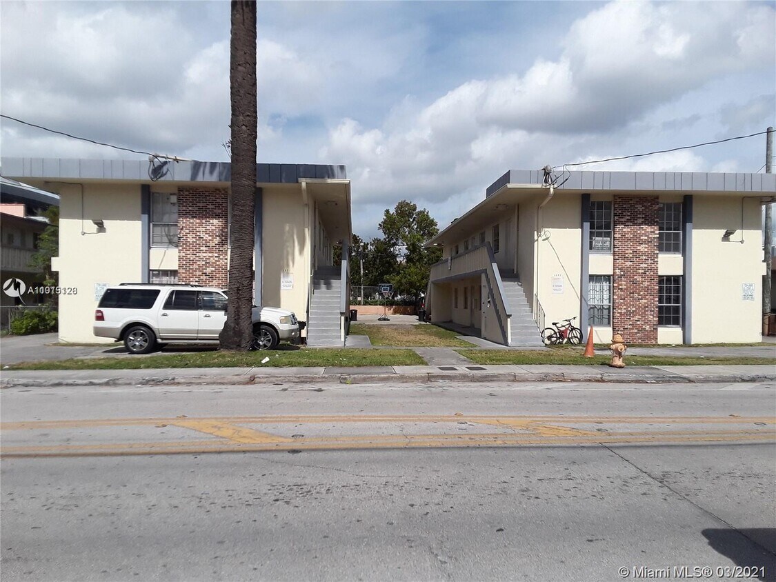 Primary Photo - 1351 NW 3rd St