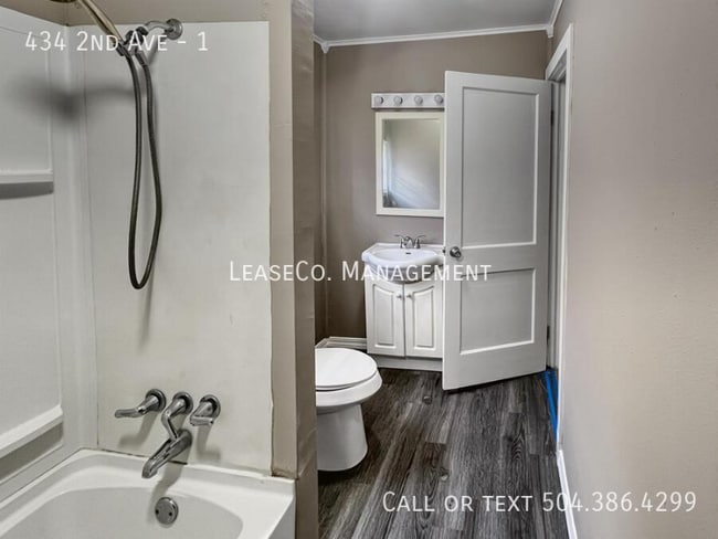 Building Photo - 434 2nd Ave