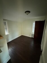 Building Photo - 18 Fairfield Ave