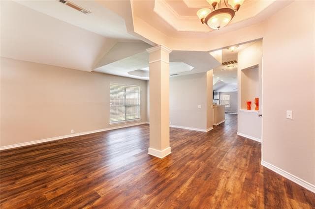 Building Photo - 5708 McKinley Ln