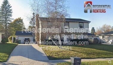 Building Photo - 257 S Regis Rd