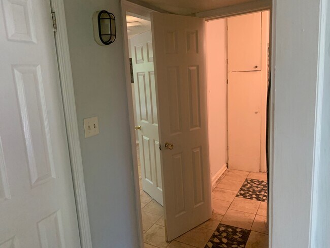 Foto del edificio - 1175 Eminence Row