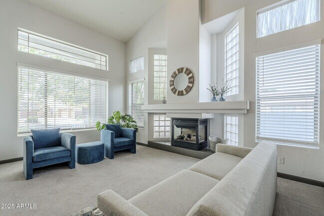 Foto del edificio - 18630 E Pine Valley Dr