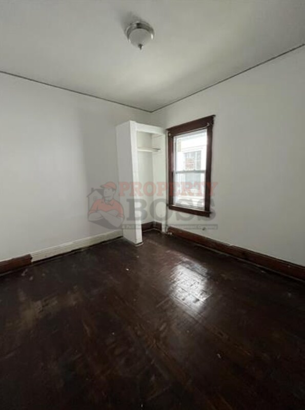 Building Photo - 4457 Madison St