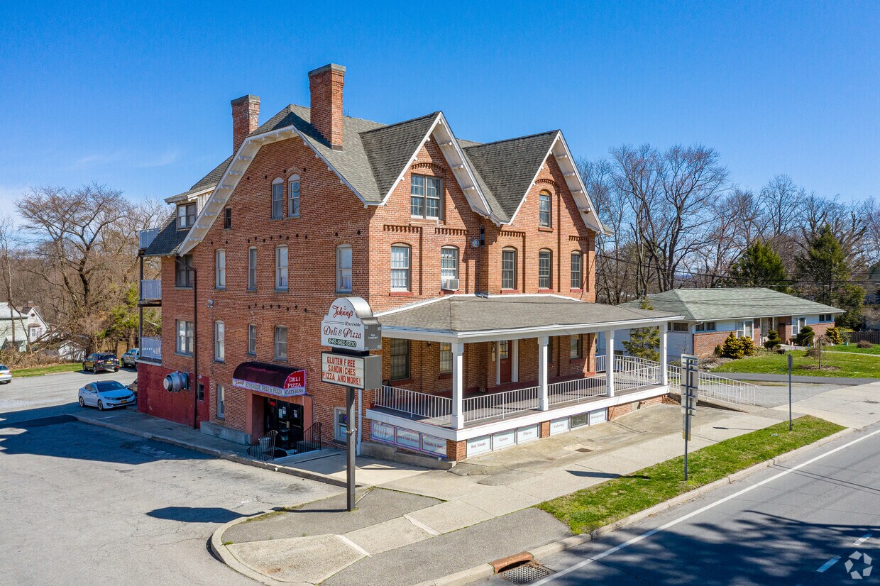 Primary Photo - 74 North St