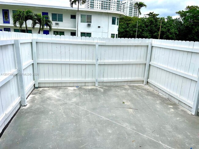 Foto del edificio - 1040 NE 78th St