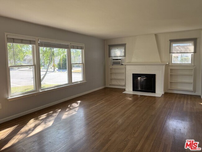 Foto del edificio - 11527 Albers St