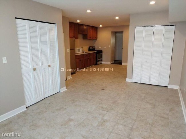 Foto del edificio - 461 N Western Ave
