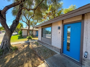 Building Photo - 515 E Dunbar Dr